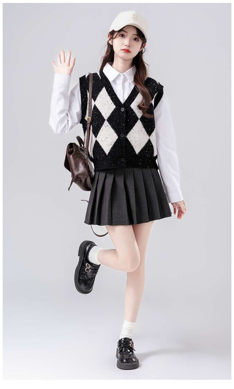 学生風アーガイルニットベスト｜デート服