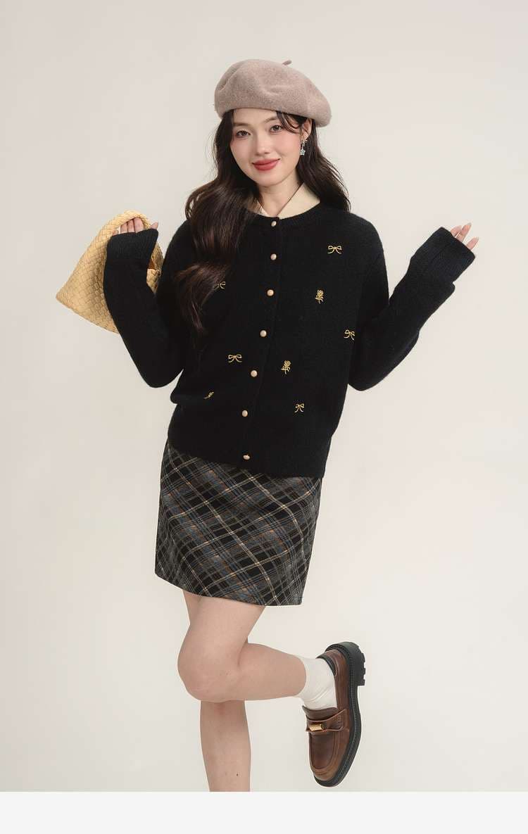 刺繍入りフェミニンカーディガン｜デート服