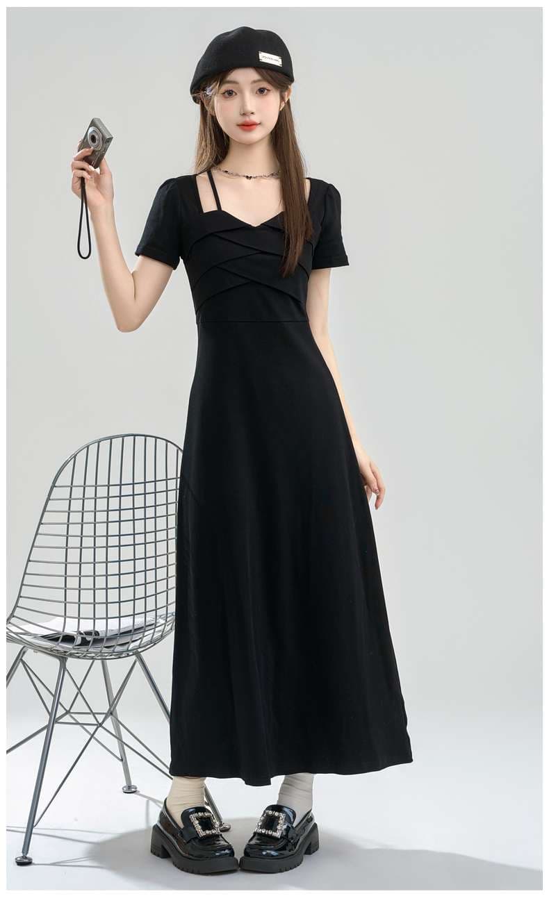 シンプル優雅ロングワンピース｜デート服