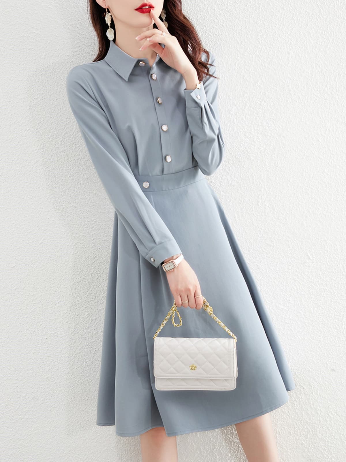 品よくきまる、大人の襟付きロングワンピース｜デート服