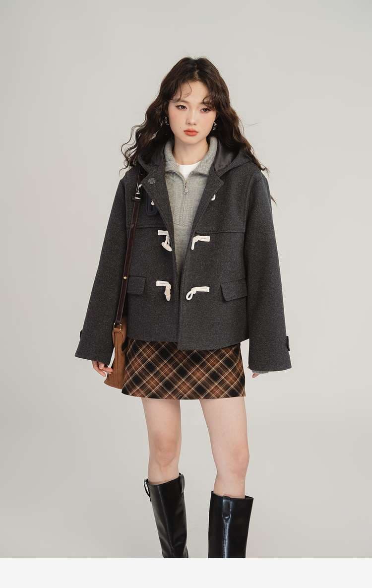ショートダッフルコート｜デート服