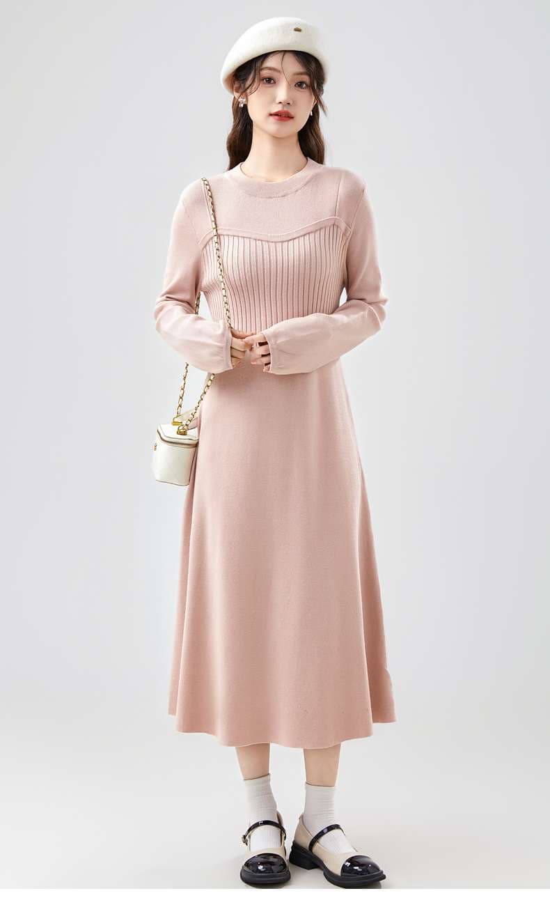 リブ編みニットワンピース｜デート服