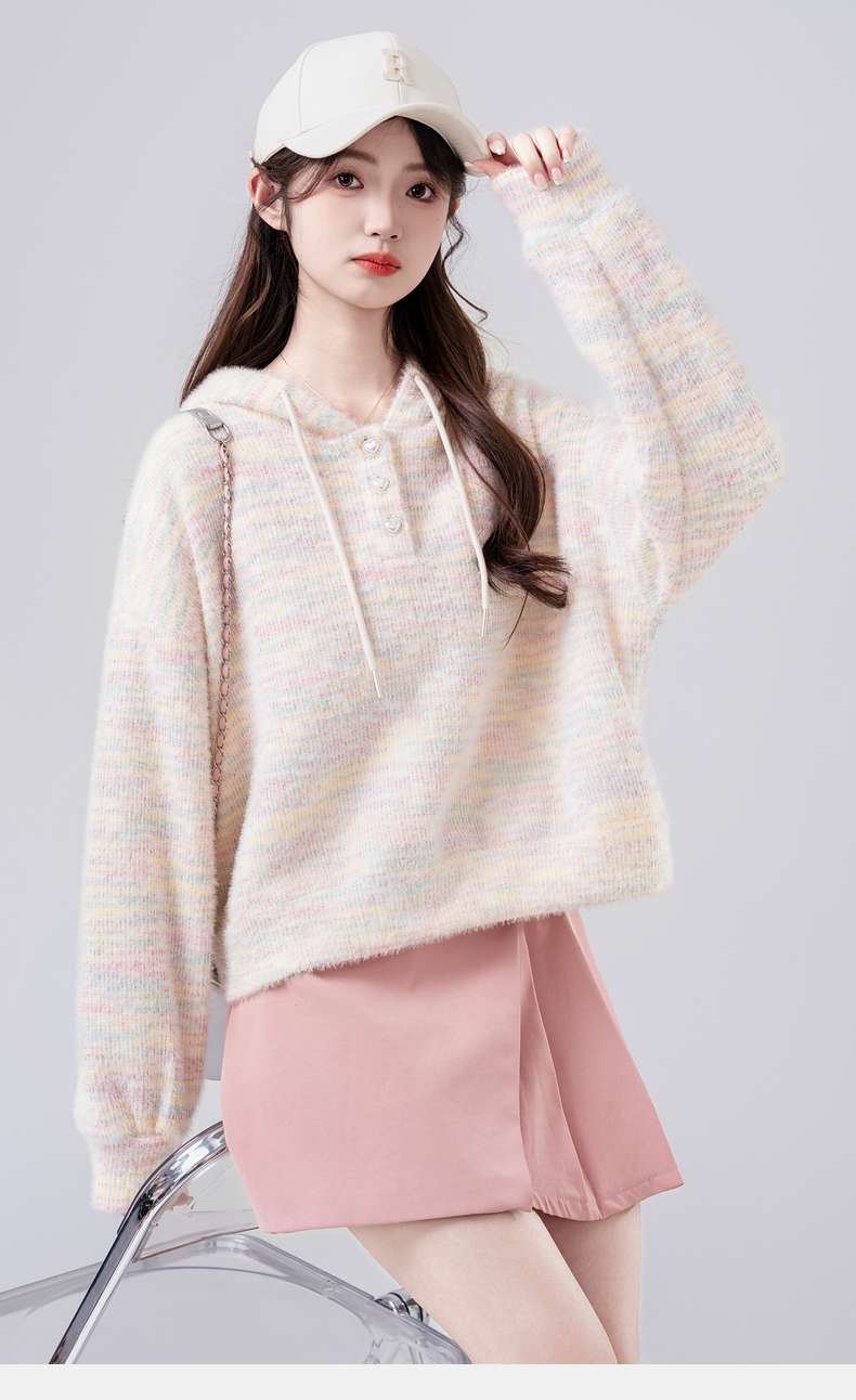 ふんわりニットパーカー｜デート服