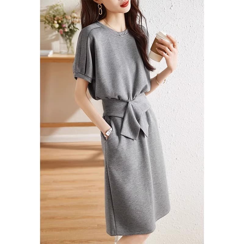 ウエストリボン付きリラックスワンピース｜デート服