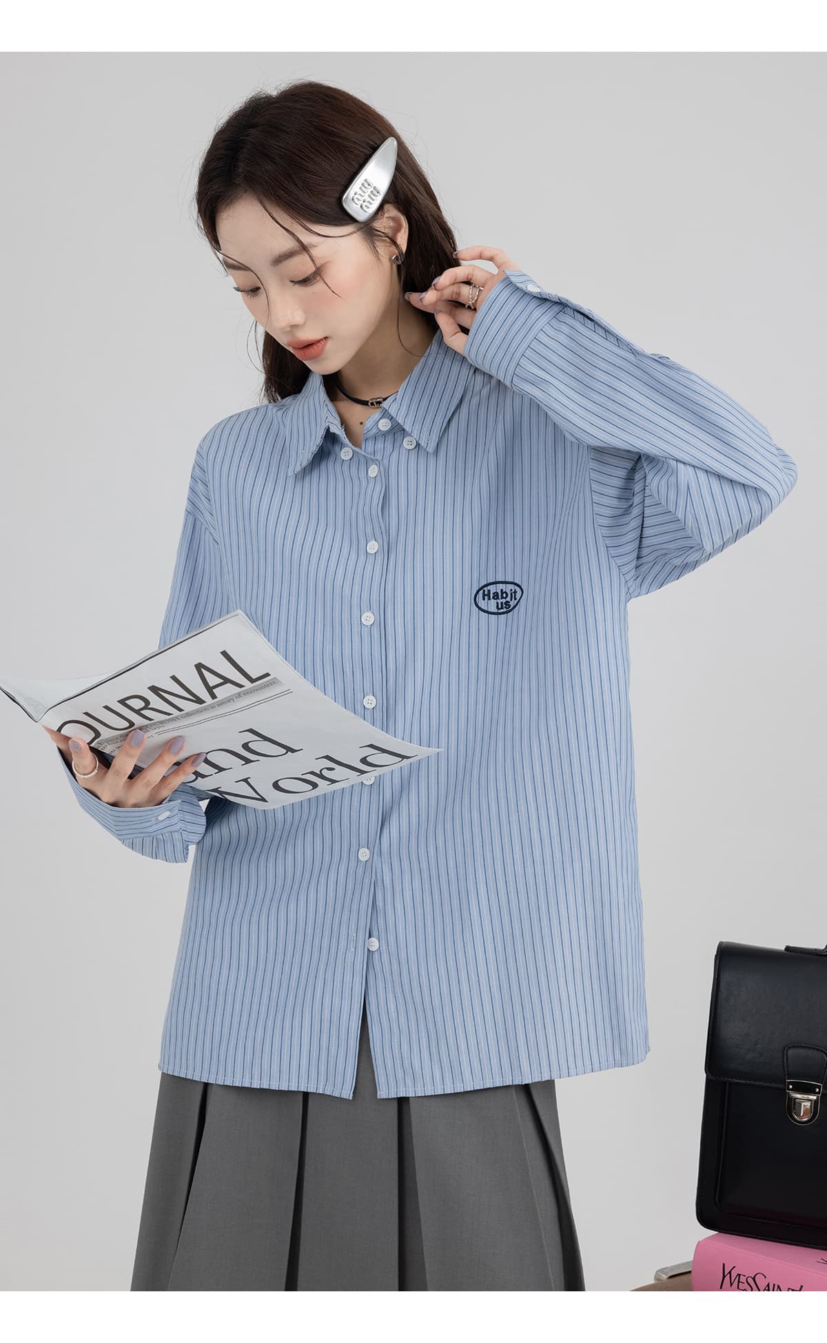 重ね着でこなれ見え！フリンジベスト＋ストライプシャツ＋プリーツスカート｜デート服