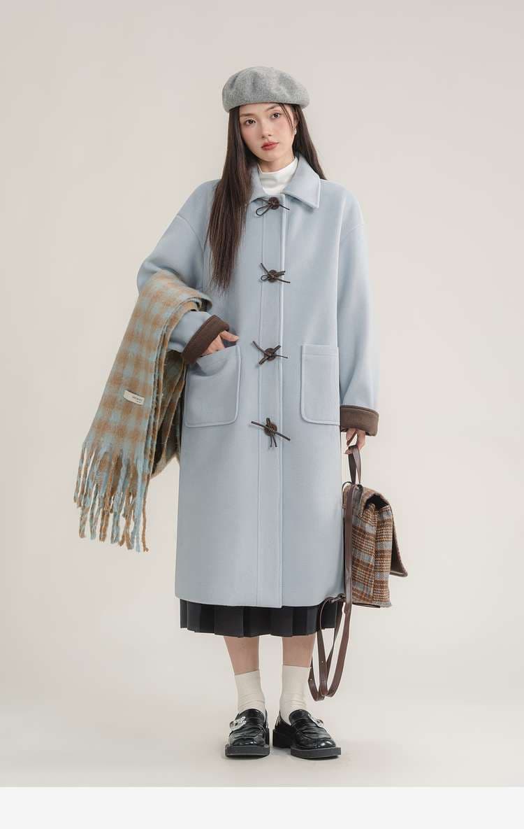 バイカラーダッフルロングコート｜デート服