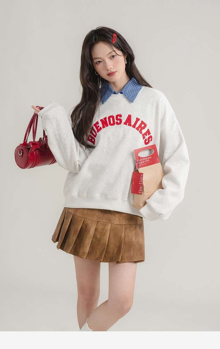 ロゴ刺繍スウェット｜デート服