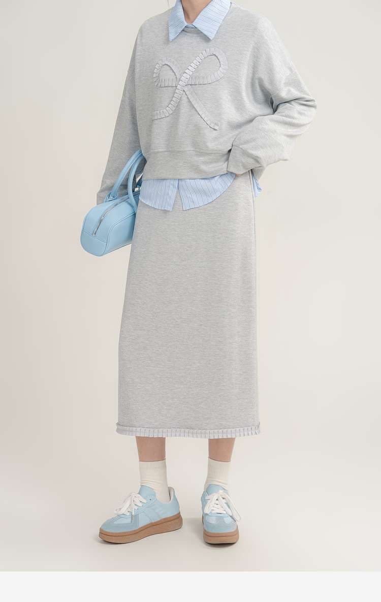 リボンモチーフスウェット＆スカートセットアップ｜デート服