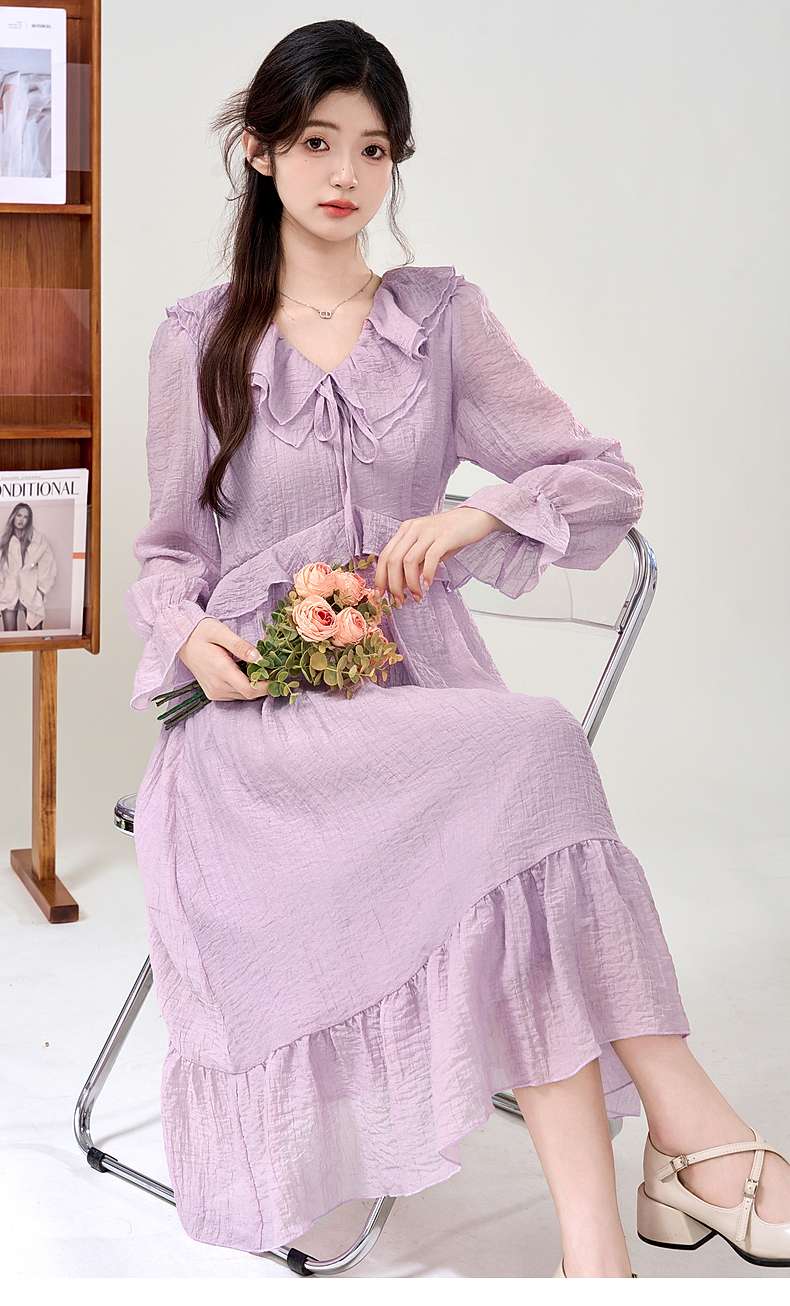 妖精のような柔らかワンピース｜デート服