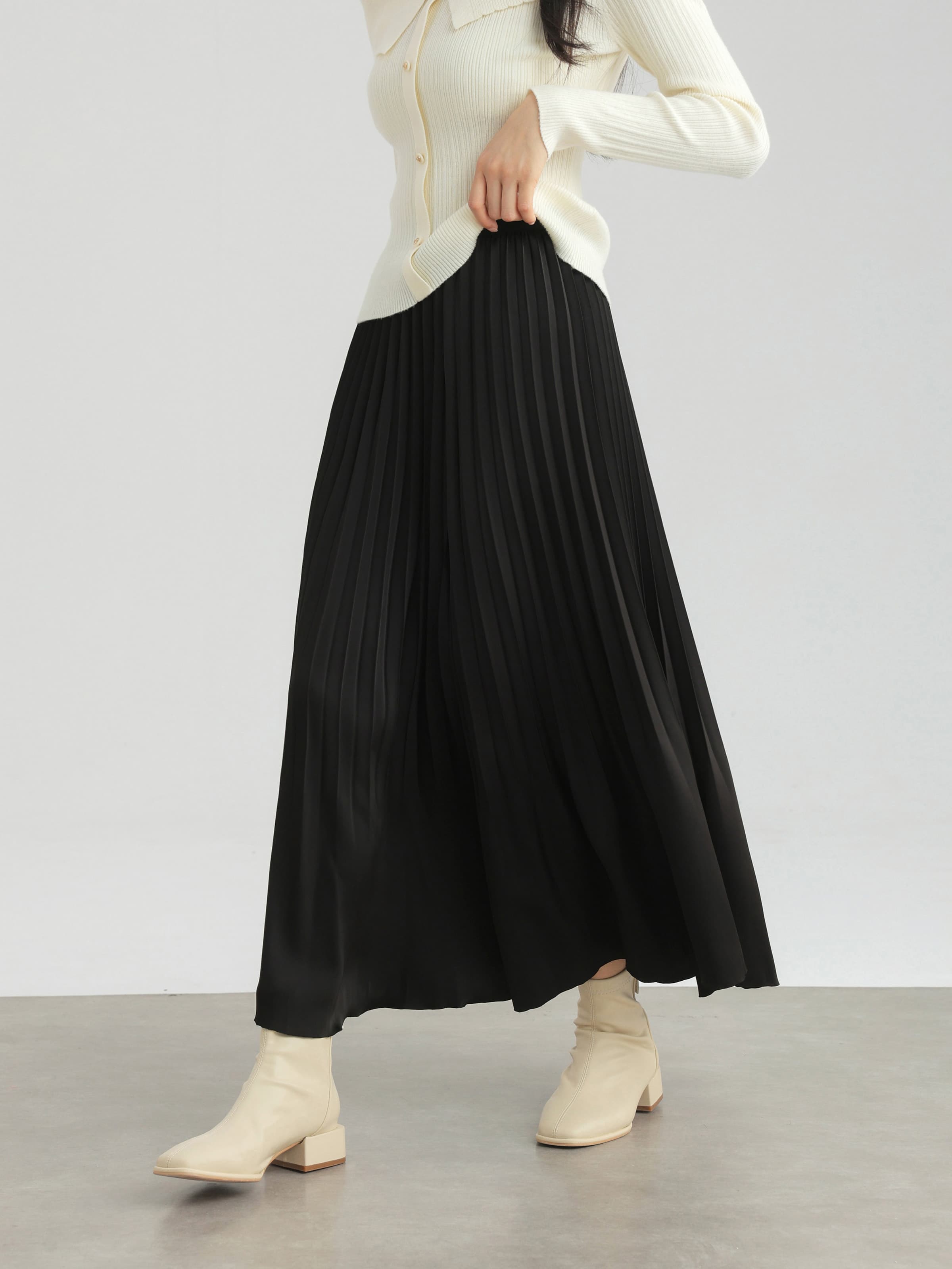 エレガントプリーツスカート｜デート服