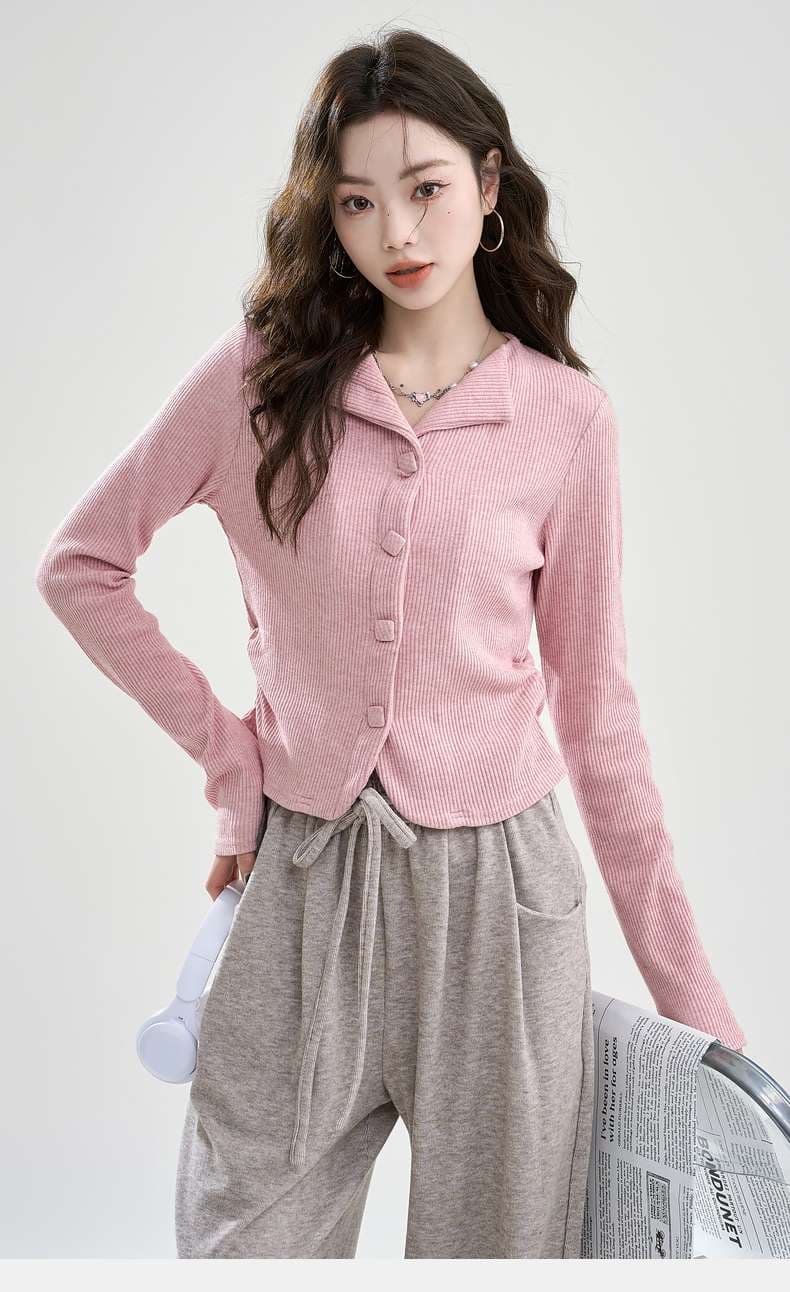 上品さと着心地のよさを叶える、リブニットカーディガン｜デート服