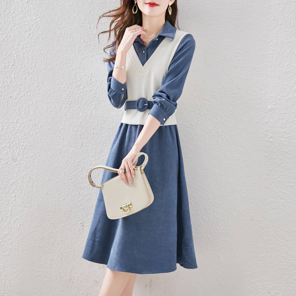 好感度も着回し力も抜群な、ニットベスト付きシャツワンピースセット｜デート服