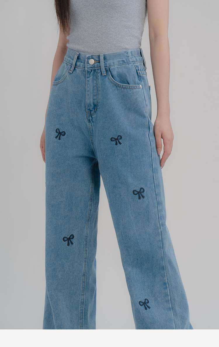 リボン刺繍ワイドデニムパンツ｜デート服