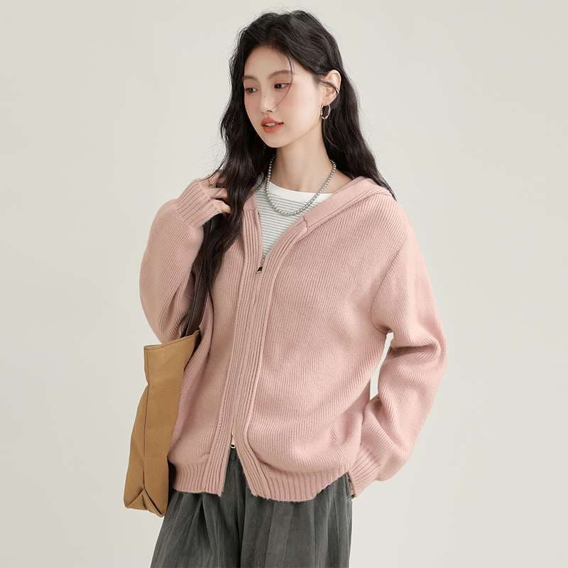 ゆったりフード付きカーディガン｜デート服