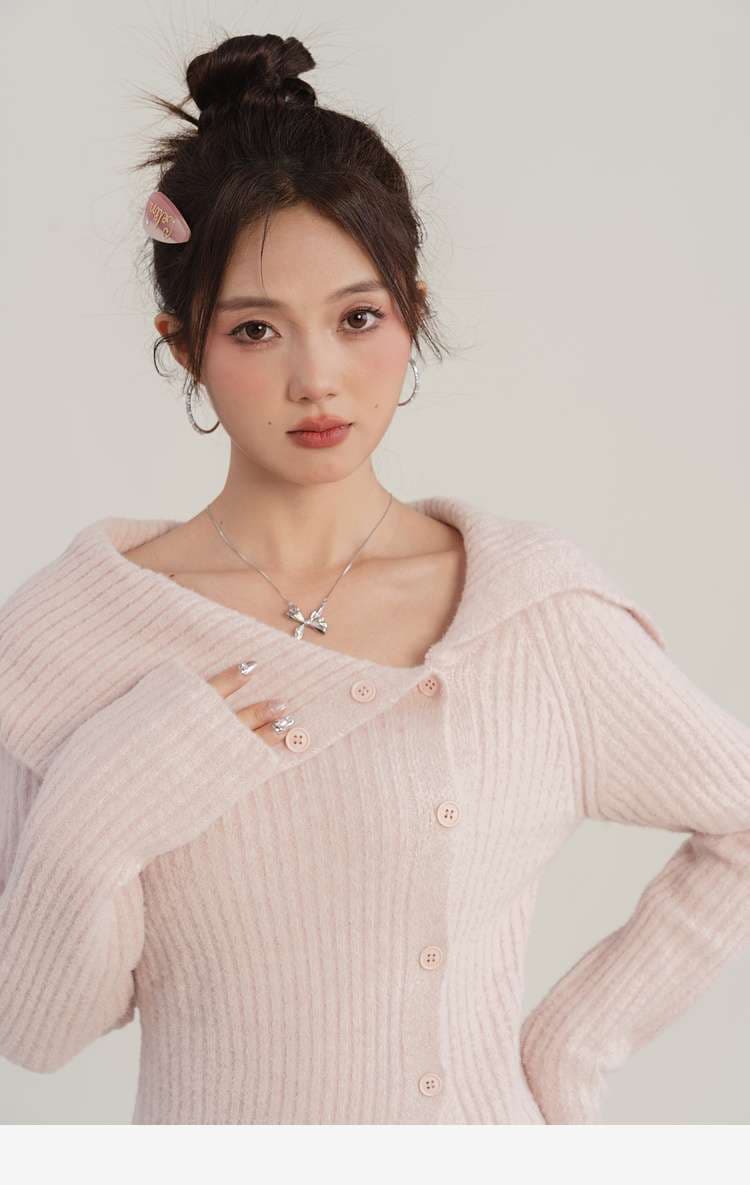 襟抜きリブカーディガン｜デート服