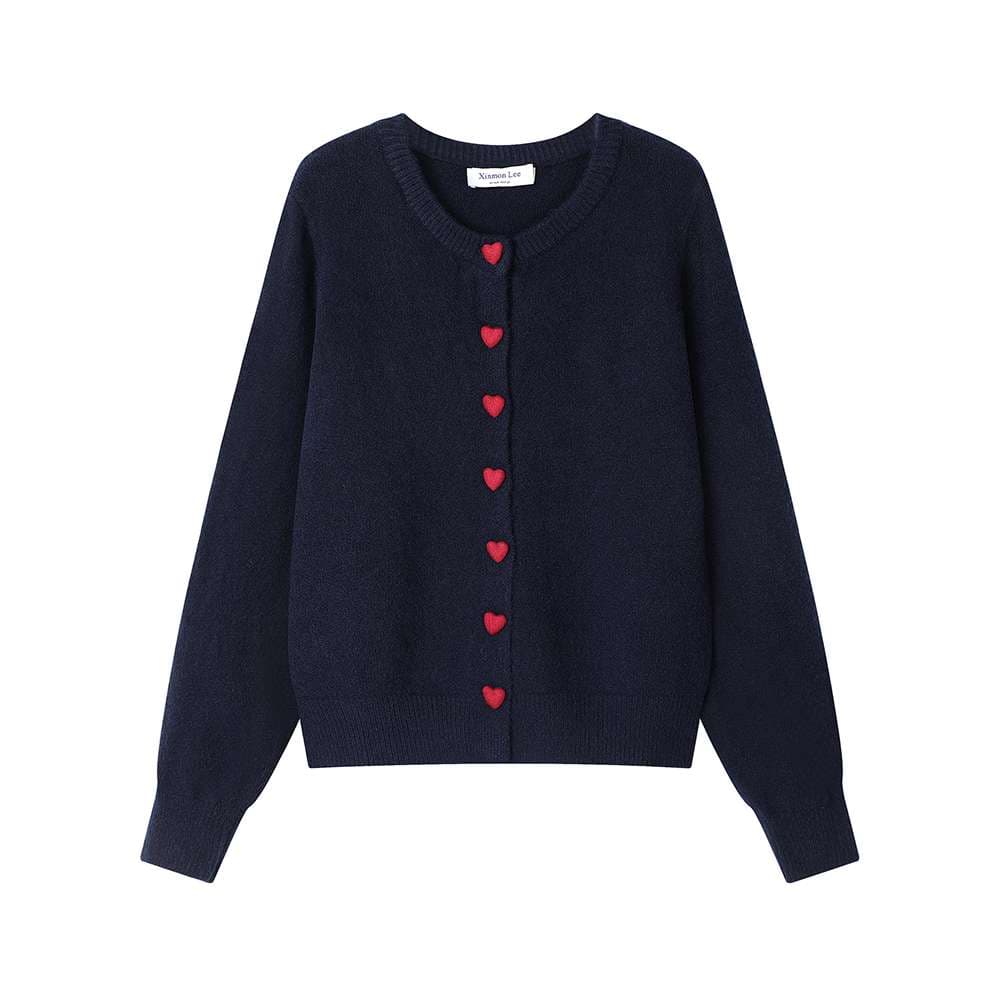 ハートボタンアクセントニットカーディガン｜デート服