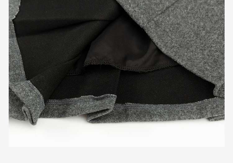 プリーツヘムジャンパースカート＆ブラックトップスセット｜デート服