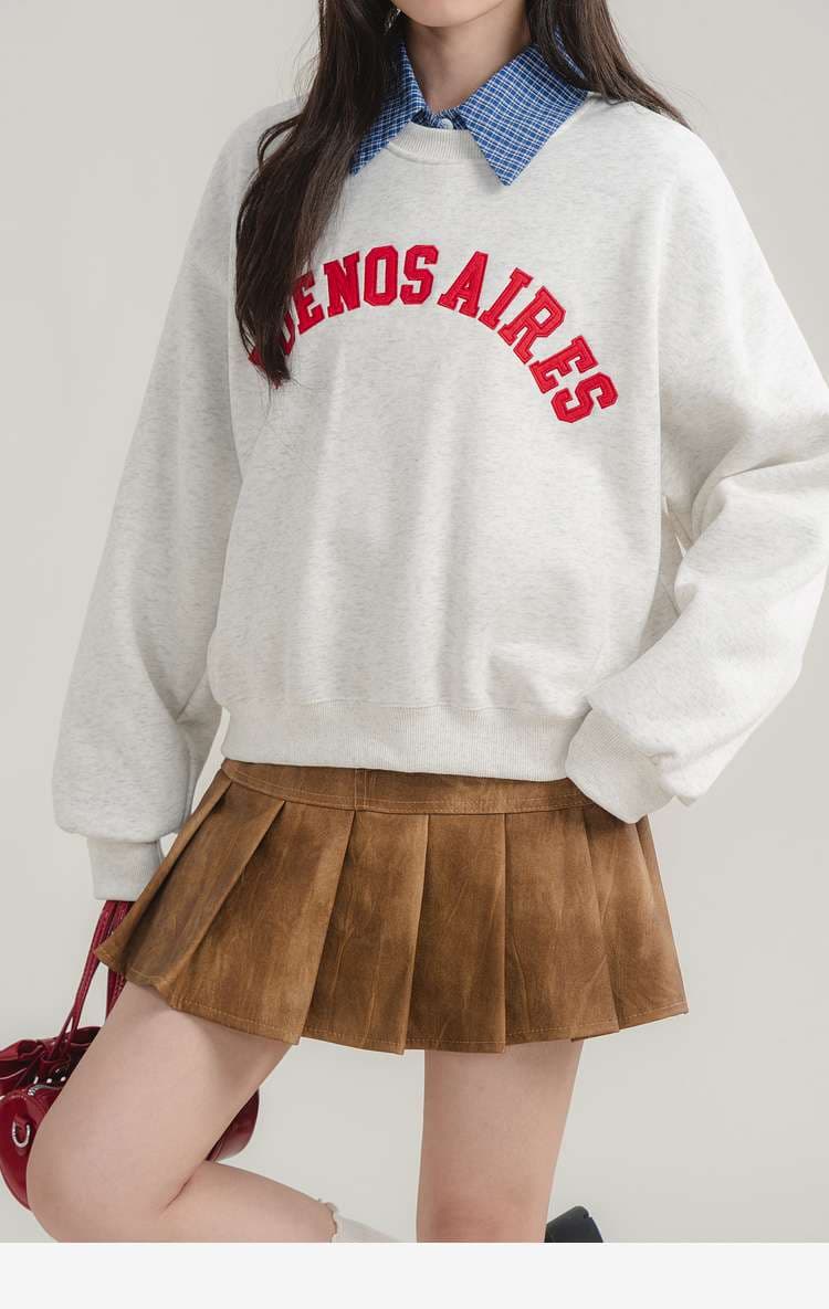 ロゴ刺繍スウェット｜デート服