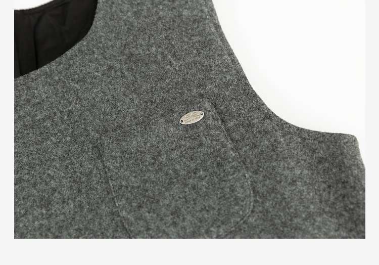 プリーツヘムジャンパースカート＆ブラックトップスセット｜デート服