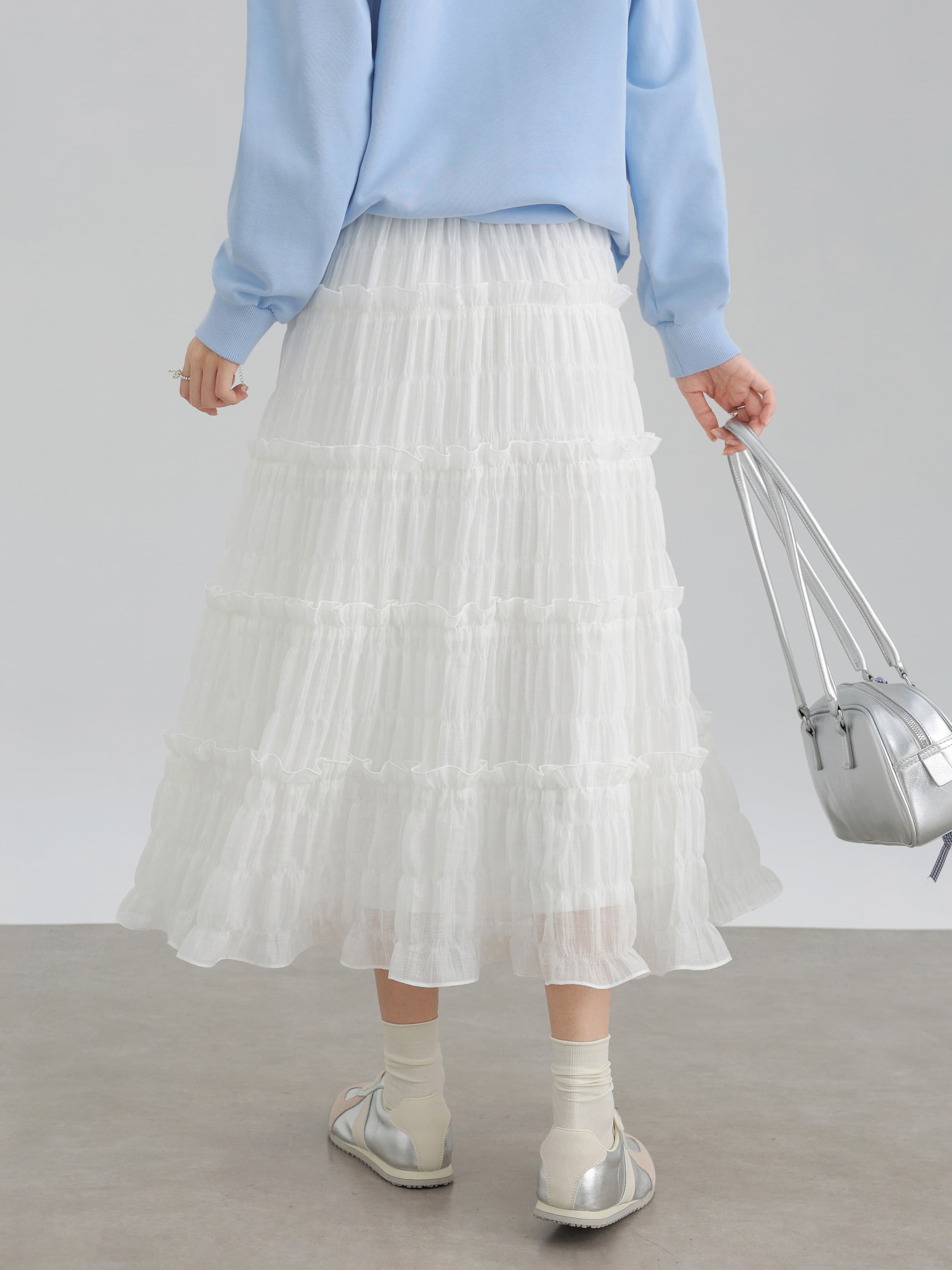 フェミニンティアードスカート｜デート服