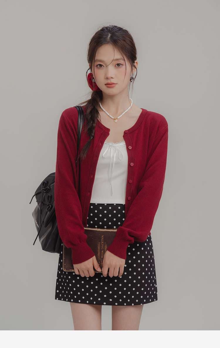 シンプルカーディガン｜デート服