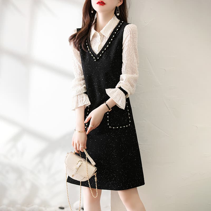 上品なきらめきを纏う、パールビジュージレワンピース＆シフォンブラウスセット｜デート服