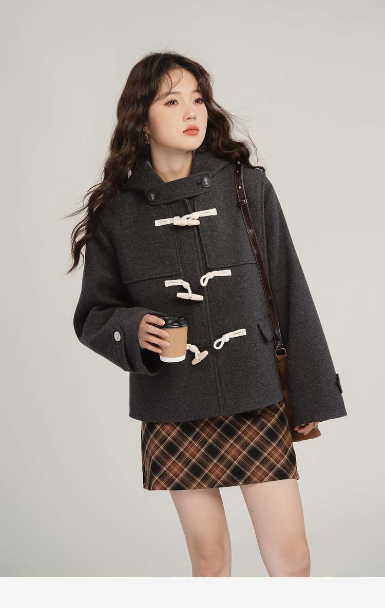 ショートダッフルコート｜デート服