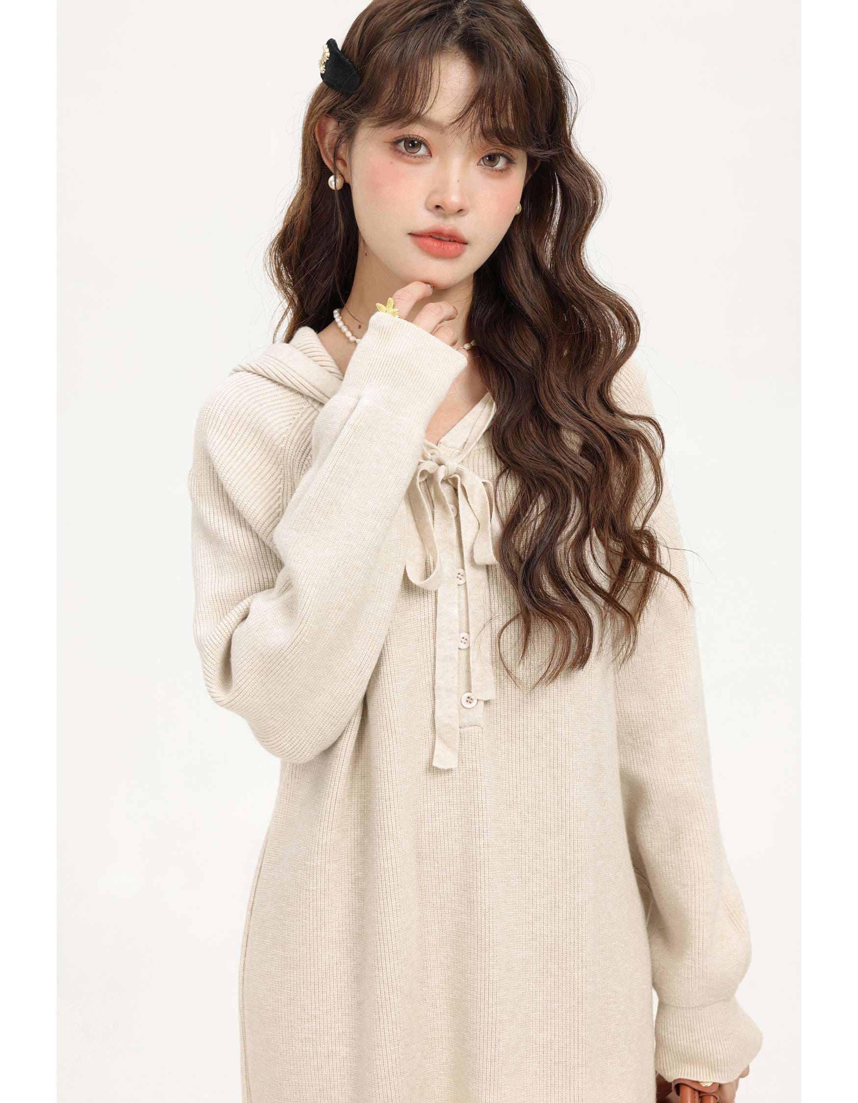 フード付きロングニットワンピース｜デート服