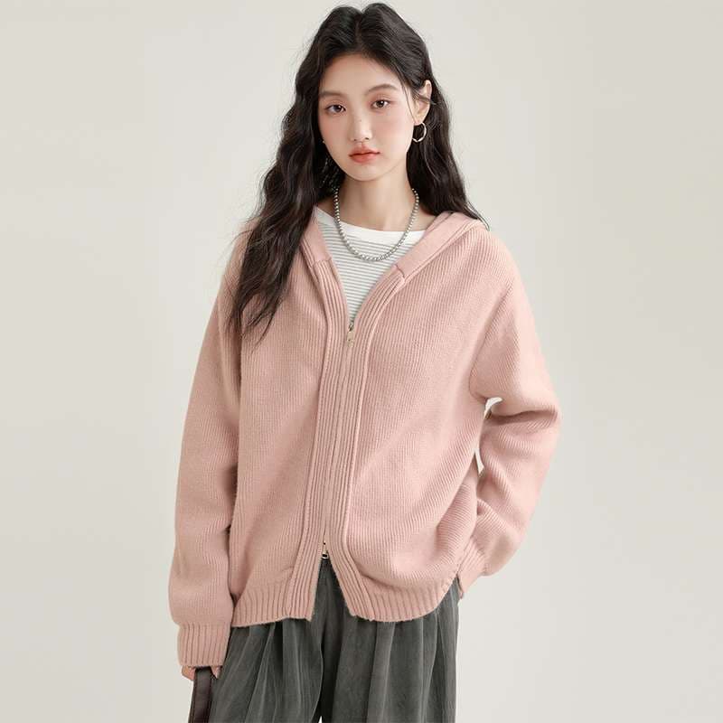 ゆったりフード付きカーディガン｜デート服