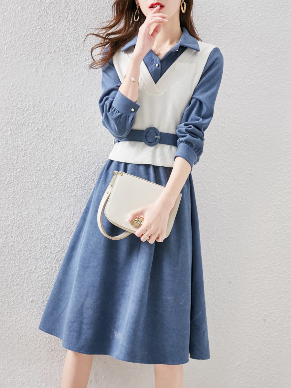 好感度も着回し力も抜群な、ニットベスト付きシャツワンピースセット｜デート服
