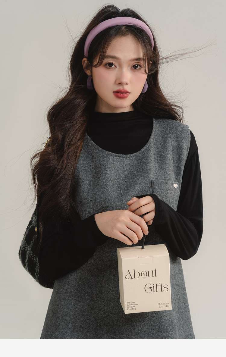 プリーツヘムジャンパースカート＆ブラックトップスセット｜デート服