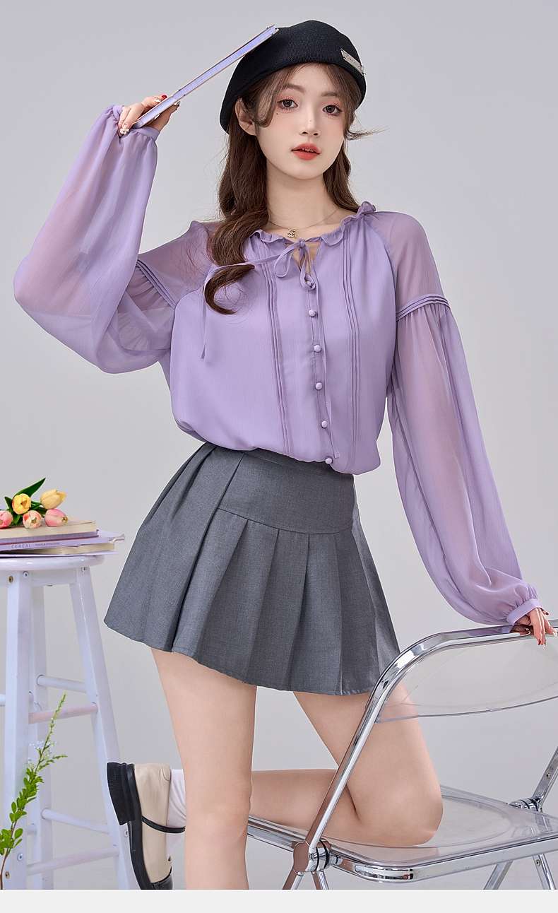 ふんわり袖のシフォンブラウス｜デート服