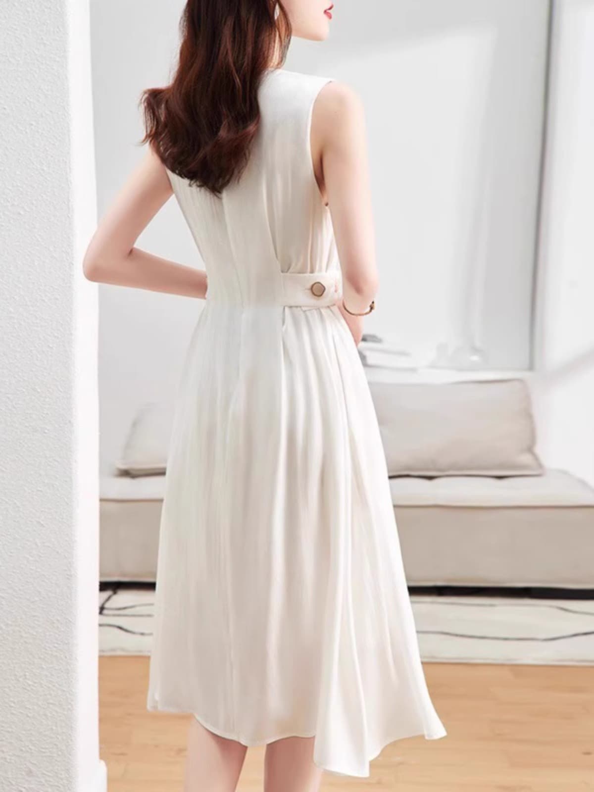 エレガントノースリーブワンピース｜デート服
