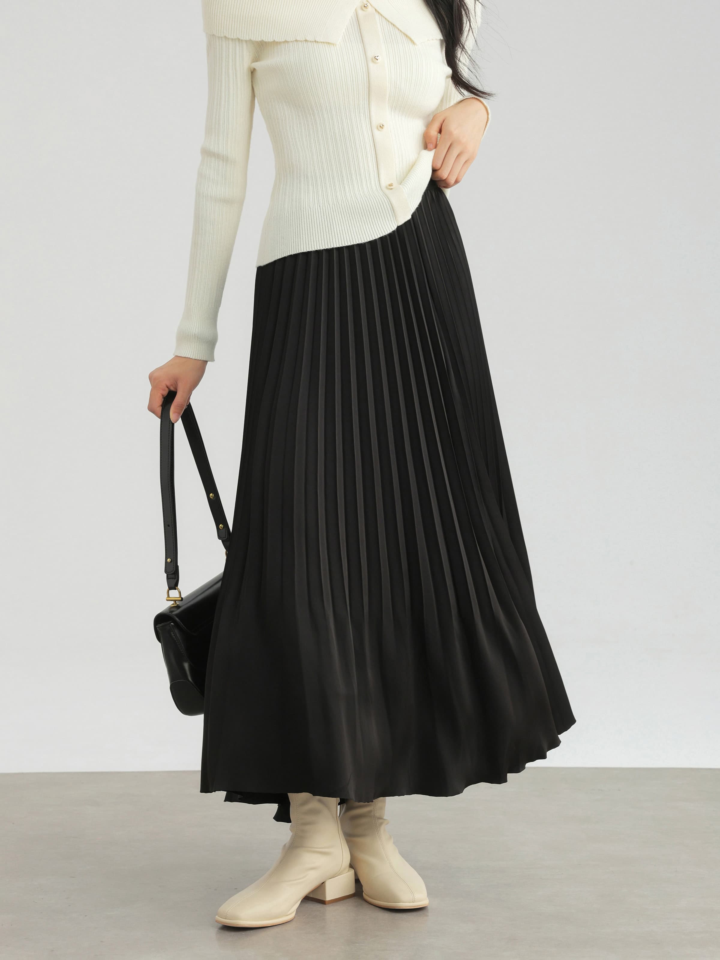 エレガントプリーツスカート｜デート服