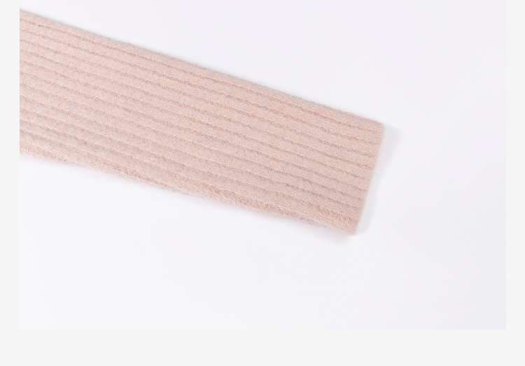 襟抜きリブカーディガン｜デート服