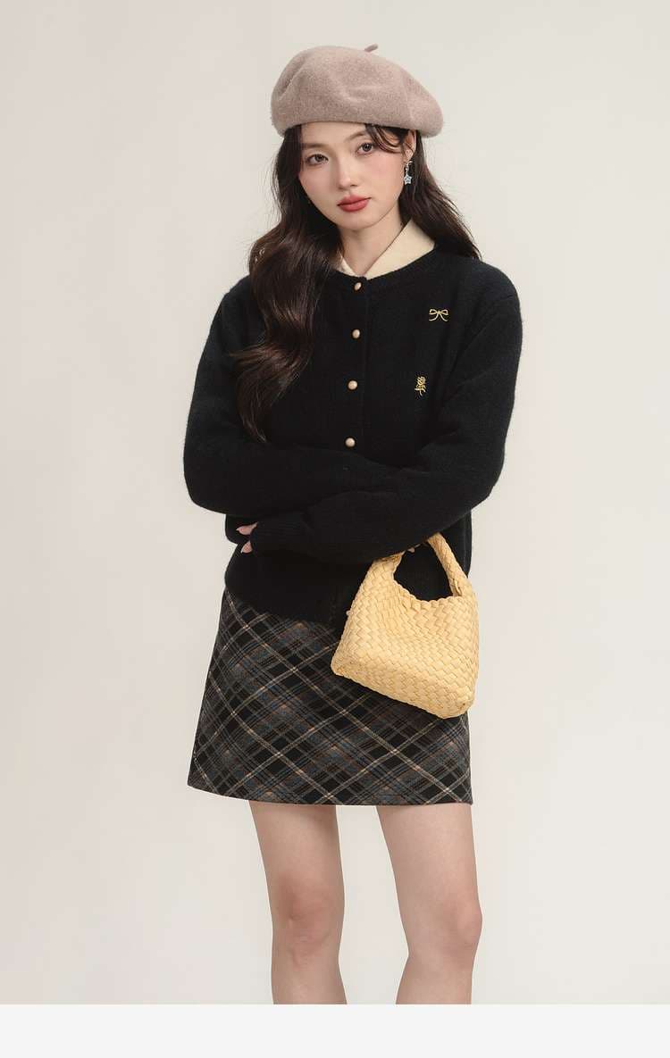 刺繍入りフェミニンカーディガン｜デート服