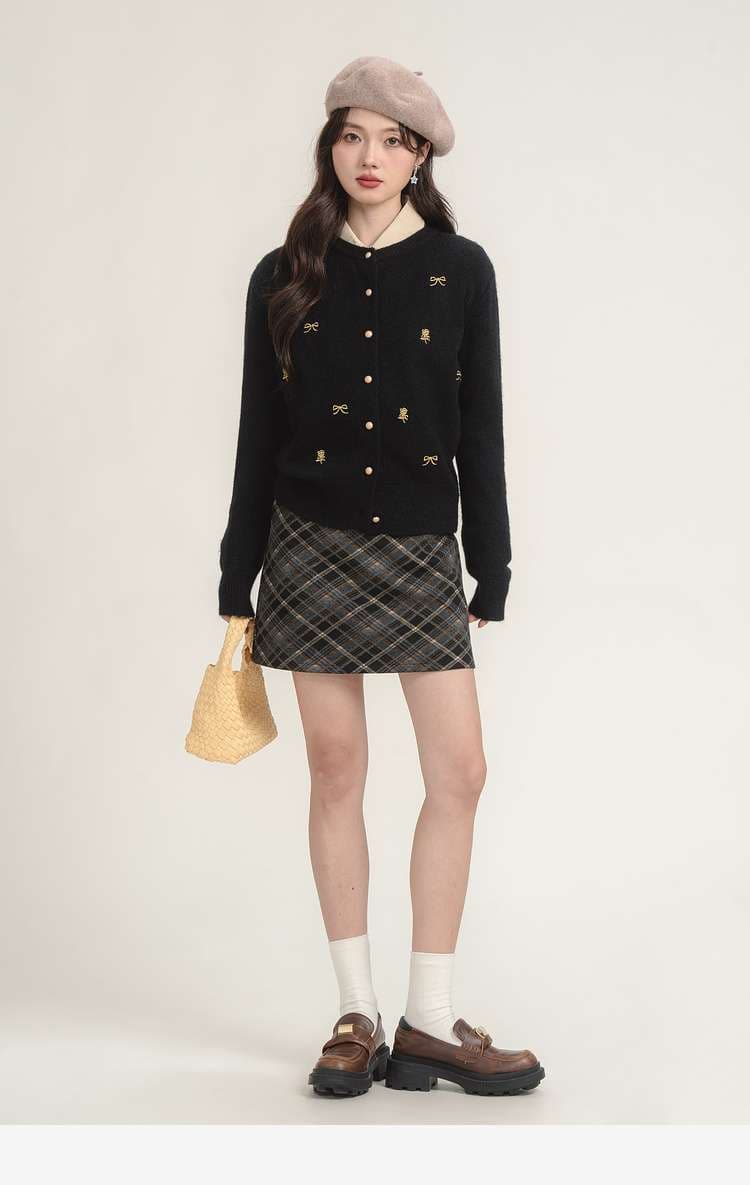 刺繍入りフェミニンカーディガン｜デート服