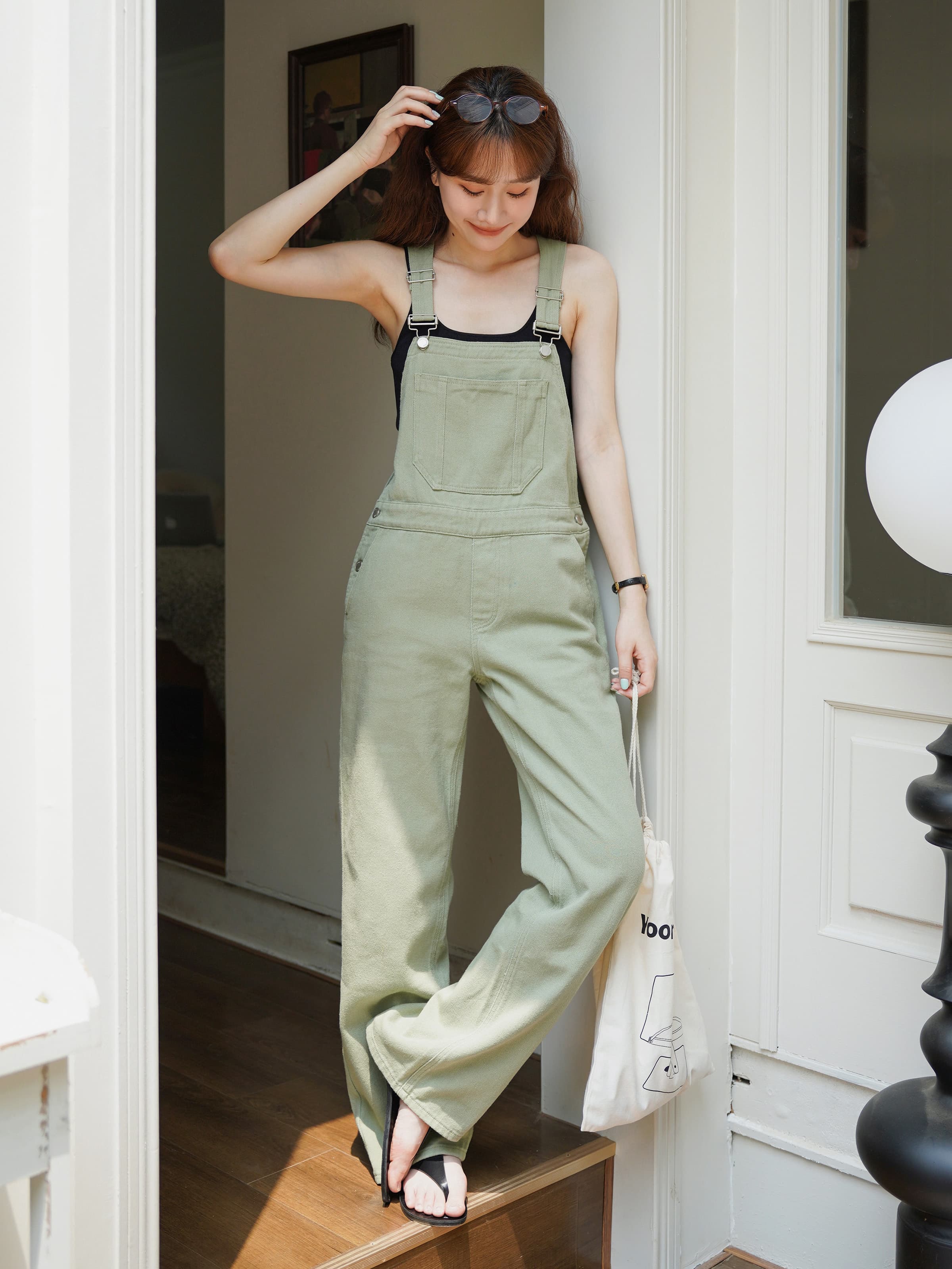 ライトグリーンデニムオーバーオール｜デート服