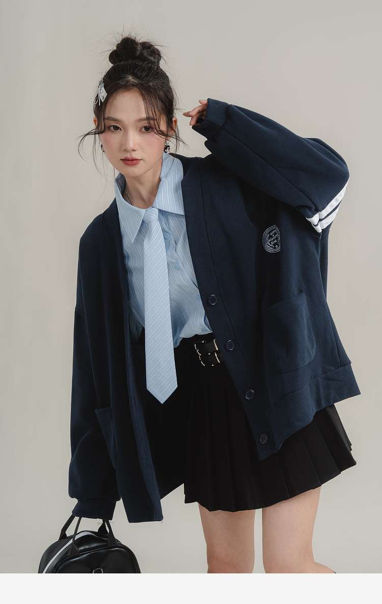 学生風カーディガン｜デート服