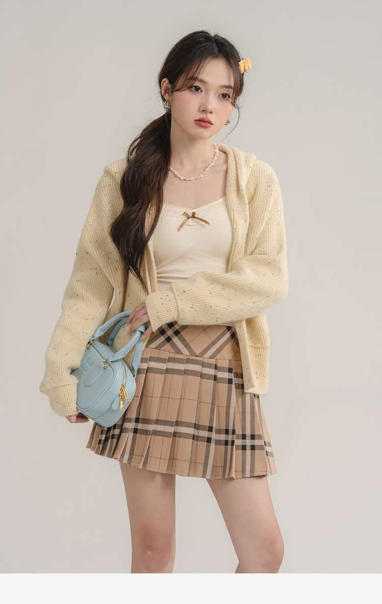 フード付きリブニットカーディガン｜デート服