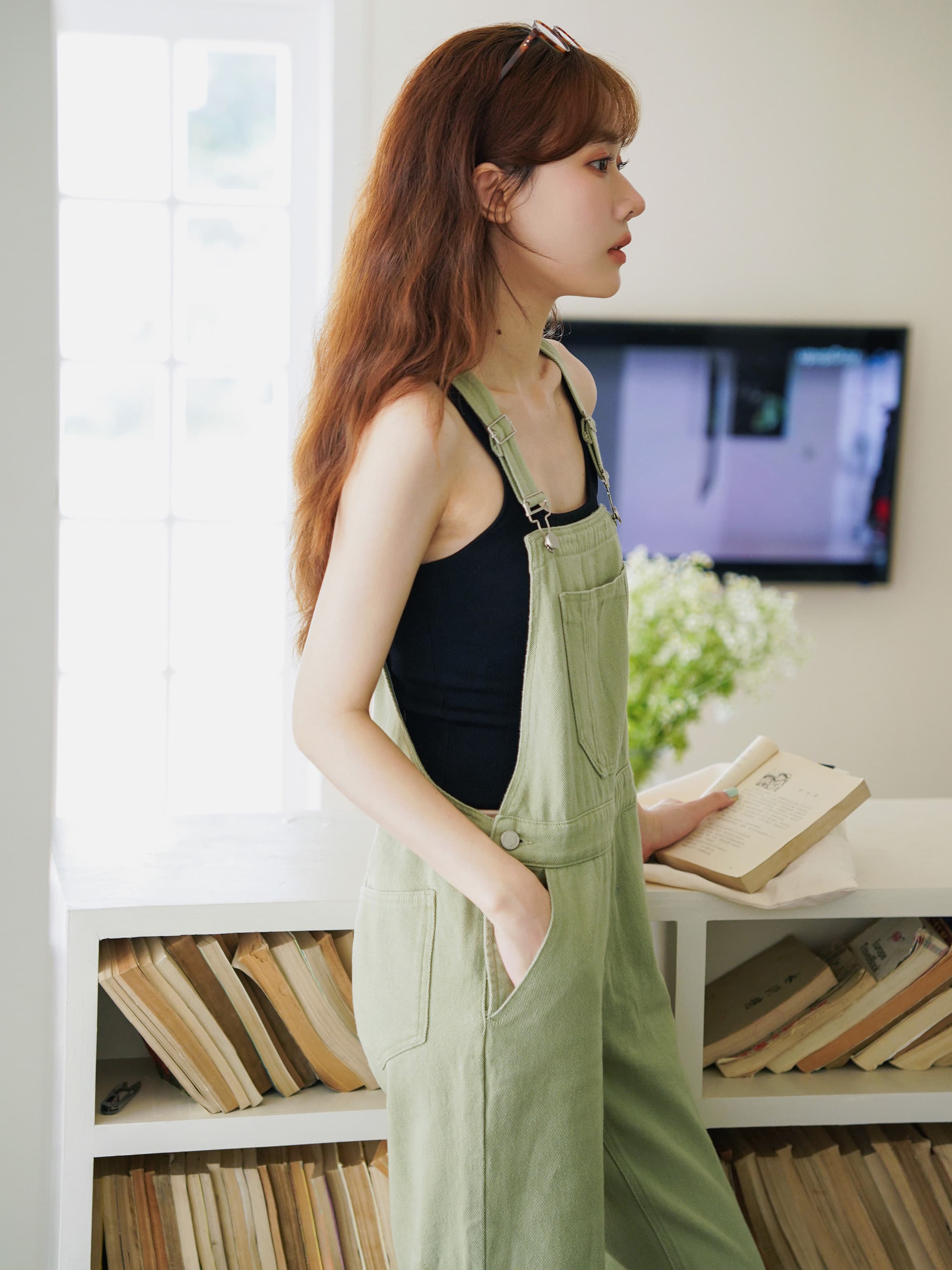 ライトグリーンデニムオーバーオール｜デート服