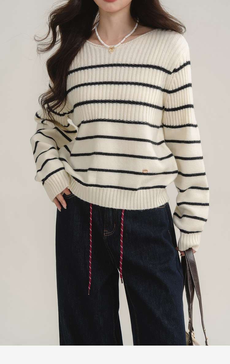 洗練カジュアルが叶う、ボーダーリブニットトップス｜デート服