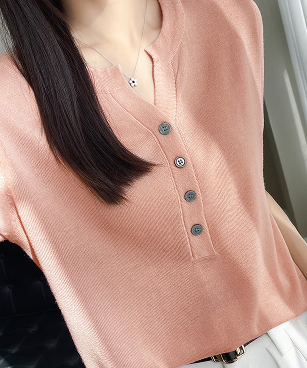 デート服 夏のデートにぴったり 五分袖ハーフボタンVネックニット