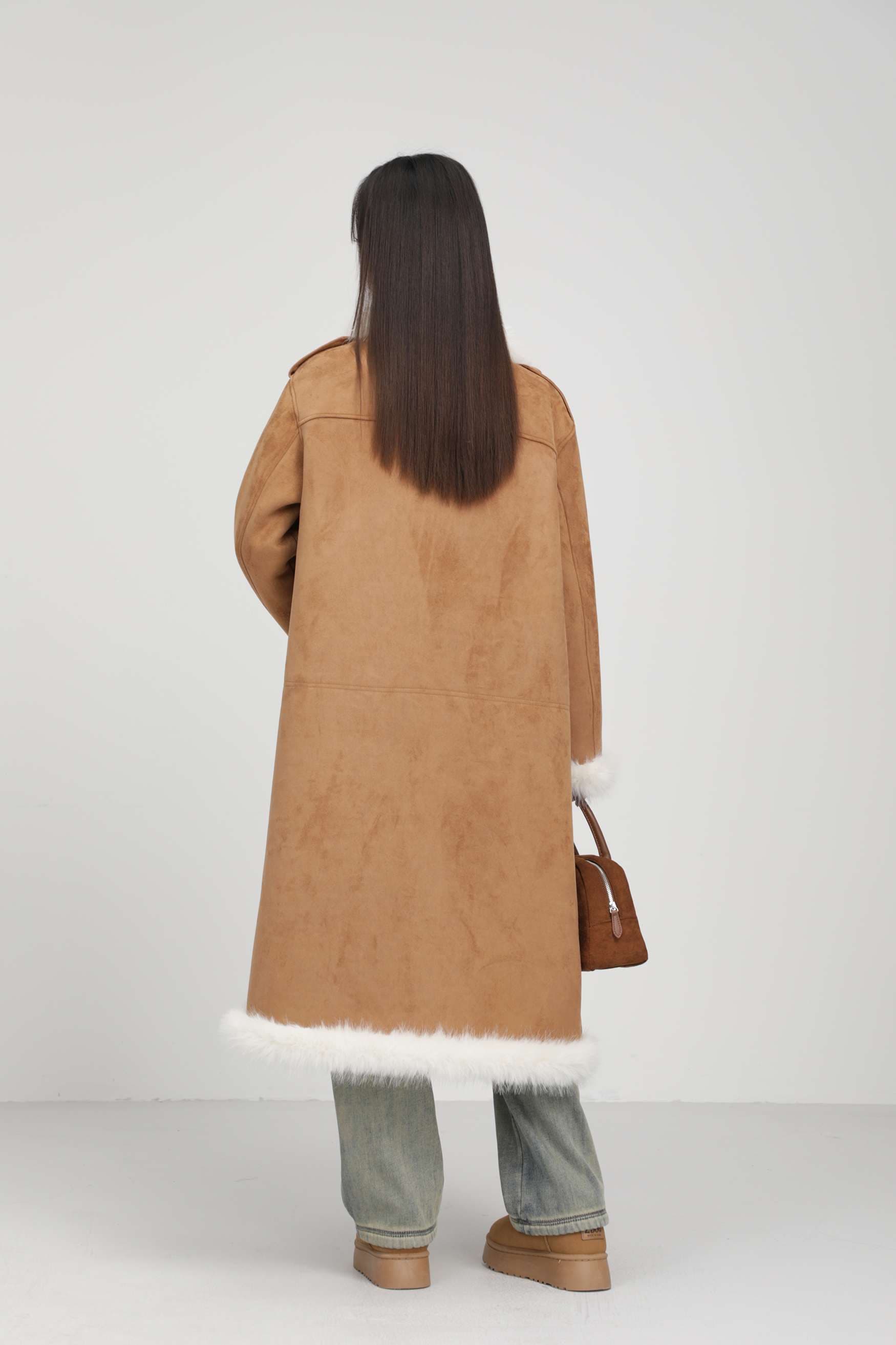 フェイクファートリムロングコート｜デート服
