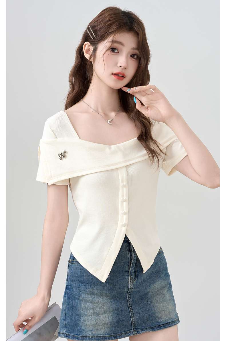 オフショルダーフリルトップス｜デート服