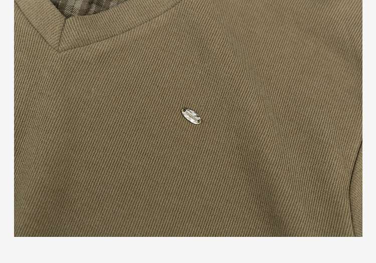 レイヤード風チェックシャツ付きトップス｜デート服