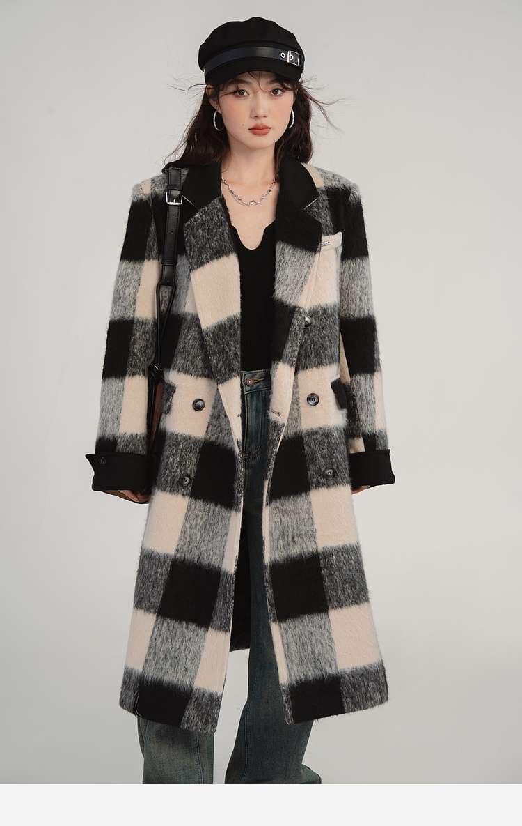 ビッグチェック柄ロングコート｜デート服