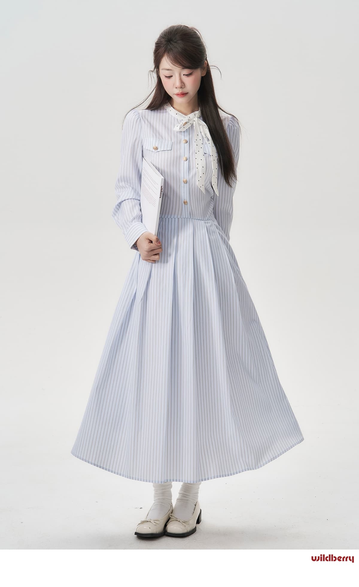 ストライプシャツ風ボウタイワンピース｜デート服