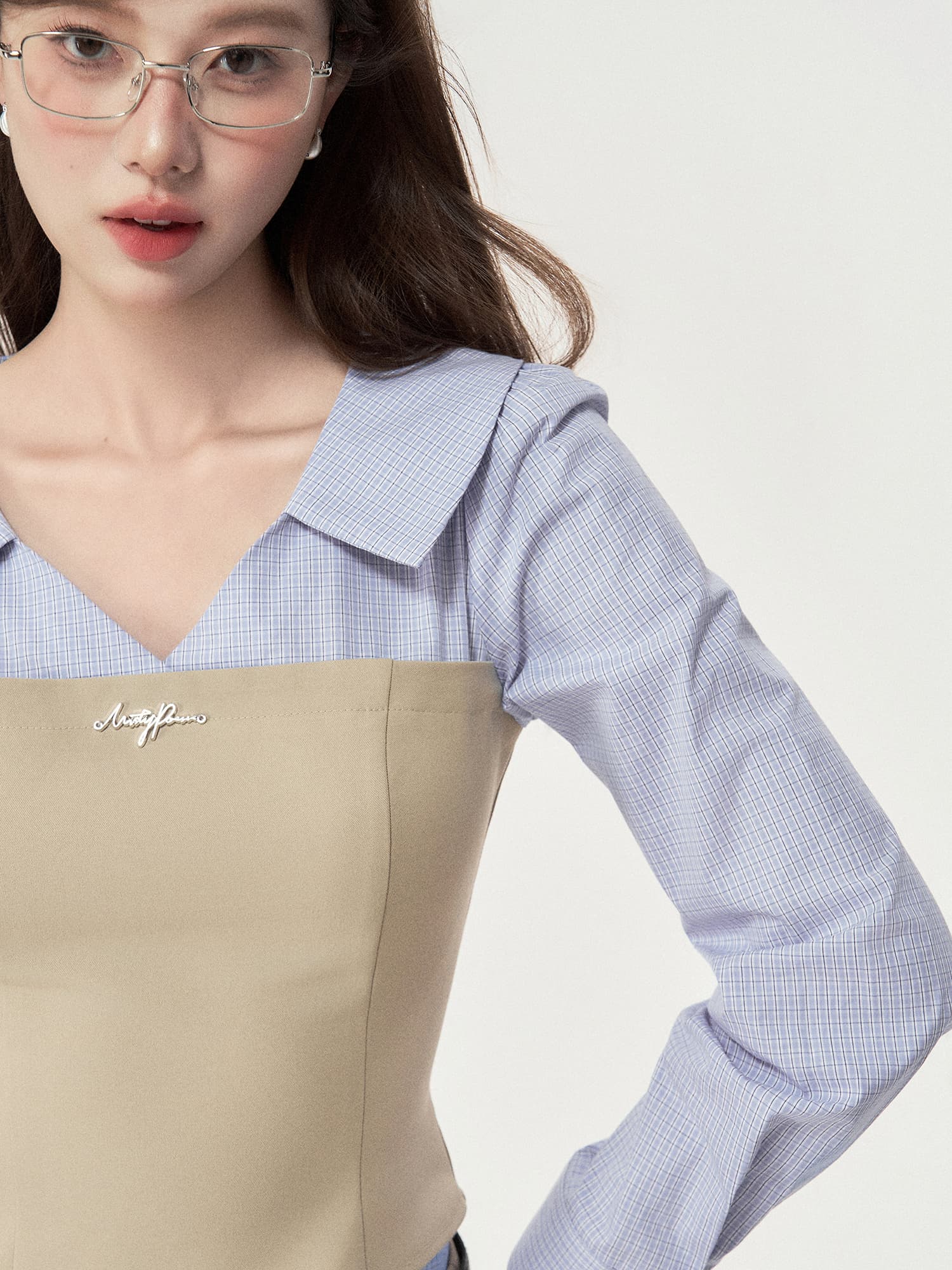 レイヤード風ドッキングトップス×ワイドパンツ セットアップ｜デート服