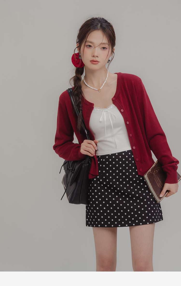 シンプルカーディガン｜デート服